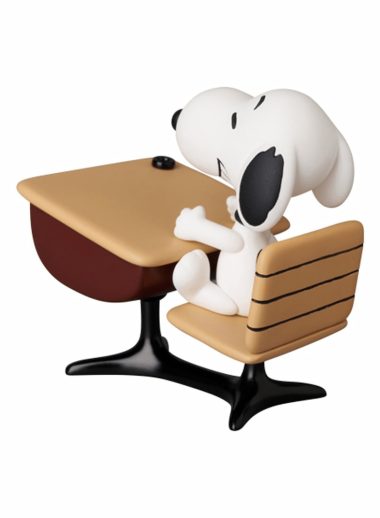 Peanuts Snoopy With Desk figura