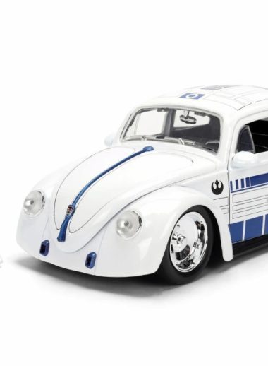 R2-D2 and 1959 Volkswagen Drag Beetle